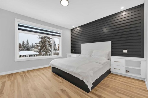 216 99 Avenue Se, Calgary, AB - Indoor Photo Showing Bedroom
