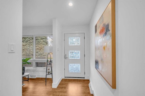 10012 Willowview Road Se, Calgary, AB - Indoor Photo Showing Other Room