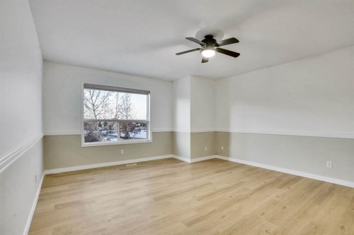 58 Lakeview Bay, Chestermere, AB - Indoor Photo Showing Other Room