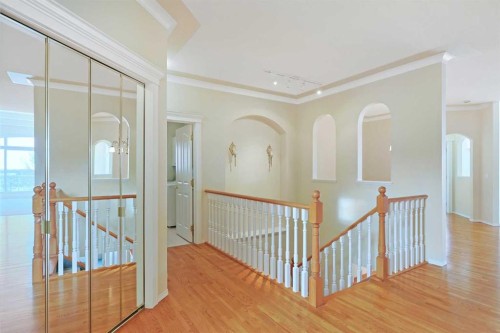 108 Hamptons Heights Nw, Calgary, AB - Indoor Photo Showing Other Room