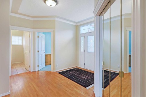 108 Hamptons Heights Nw, Calgary, AB - Indoor Photo Showing Other Room