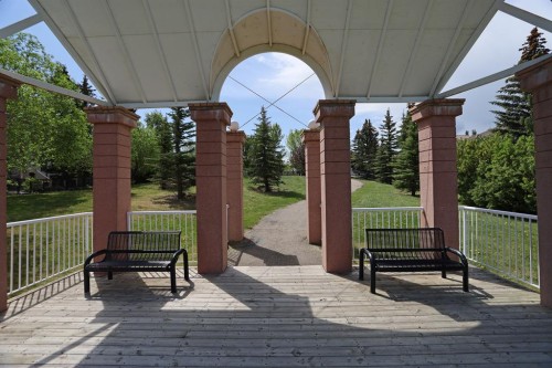 185 Hamptons Square Nw, Calgary, AB - Outdoor With Deck Patio Veranda With Exterior