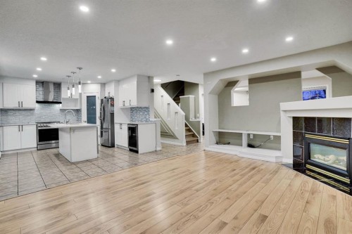 58 Lakeview Bay, Chestermere, AB 