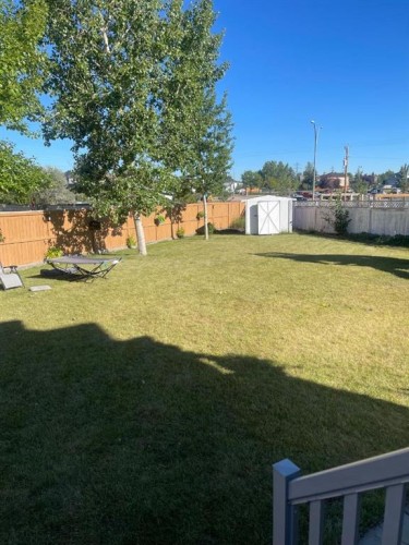 58 Lakeview Bay, Chestermere, AB 