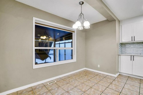 58 Lakeview Bay, Chestermere, AB 