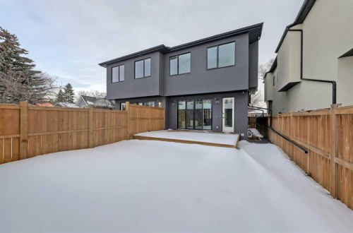 422 14 Avenue Ne, Calgary, AB - Outdoor With Exterior