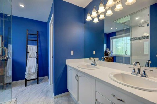 18380 Chaparral Street Se, Calgary, AB - Indoor Photo Showing Bathroom