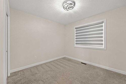 165 Canals Circle Sw, Airdrie, AB - Indoor Photo Showing Other Room