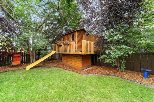 25 Westheights Drive, Didsbury, AB - Outdoor With Deck Patio Veranda