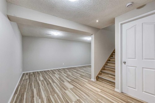 4316 4A Avenue, Calgary, AB - Indoor Photo Showing Other Room