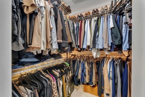 149 West Creek Boulevard, Chestermere, AB - Indoor With Storage