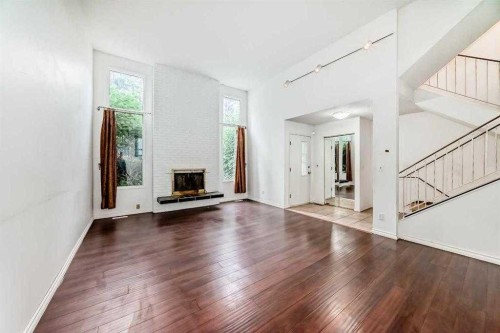 5-5400 Dalhousie Drive Nw, Calgary, AB - Indoor Photo Showing Living Room