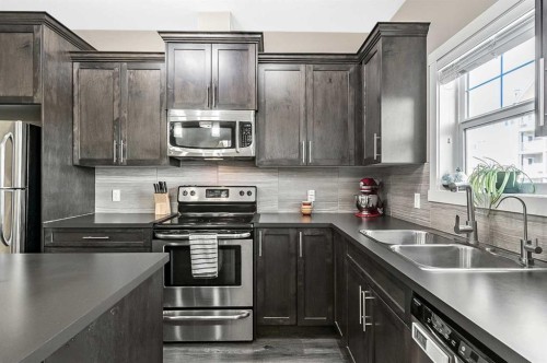 108 Skyview Ranch Grove Ne, Calgary, AB 