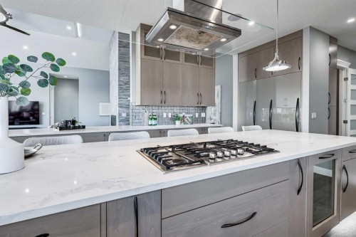 26 Patina Hill Sw, Calgary, AB - Indoor Photo Showing Kitchen With Upgraded Kitchen