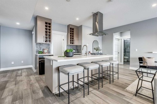 26 Patina Hill Sw, Calgary, AB - Indoor Photo Showing Kitchen With Upgraded Kitchen