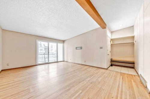 706 68 Avenue Sw, Calgary, AB - Indoor Photo Showing Other Room