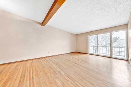 706 68 Avenue Sw, Calgary, AB - Indoor Photo Showing Other Room