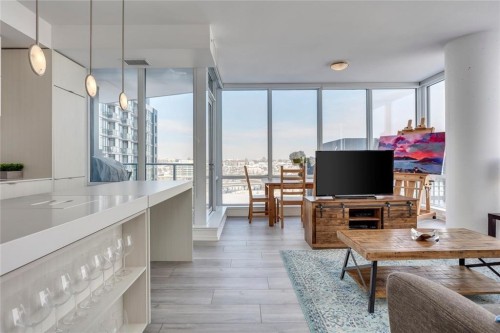 1107-615 6 Avenue Se, Calgary, AB - Indoor