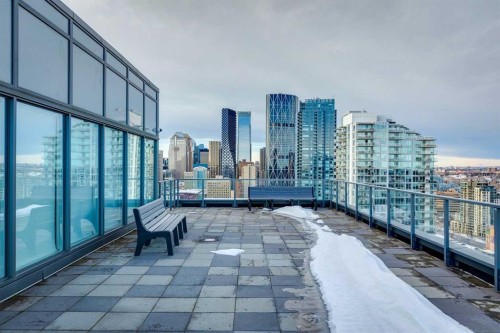 1107-615 6 Avenue Se, Calgary, AB - Outdoor With Balcony