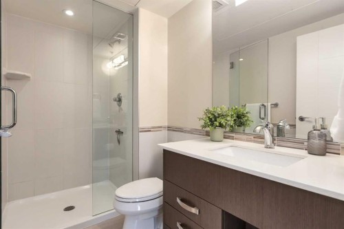 2208-930 6 Avenue Sw, Calgary, AB - Indoor Photo Showing Bathroom