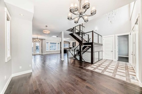 230 37 Street Nw, Calgary, AB - Indoor Photo Showing Other Room