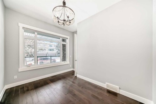230 37 Street Nw, Calgary, AB - Indoor Photo Showing Other Room