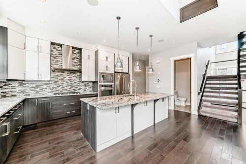 230 37 Street Nw, Calgary, AB - Indoor Photo Showing Kitchen With Upgraded Kitchen