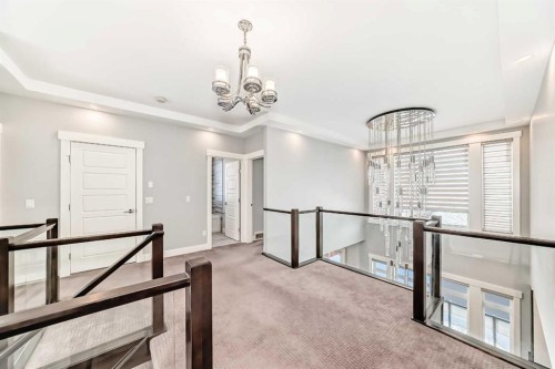 230 37 Street Nw, Calgary, AB - Indoor Photo Showing Other Room