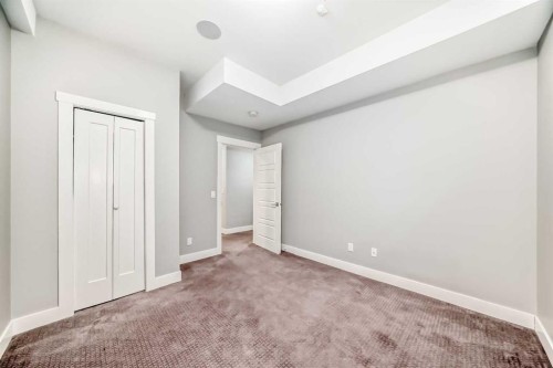 230 37 Street Nw, Calgary, AB - Indoor Photo Showing Other Room