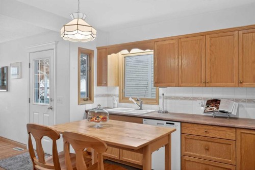 1720 11 Avenue Sw, Calgary, AB - Indoor Photo Showing Other Room