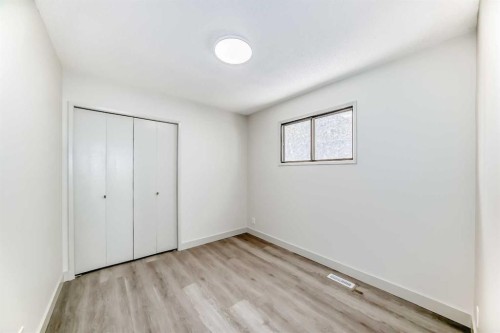 173 Castlebrook Way Ne, Calgary, AB - Indoor Photo Showing Other Room