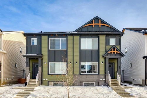 642 & 646 Rangeview Street Se, Calgary, AB - Outdoor With Facade