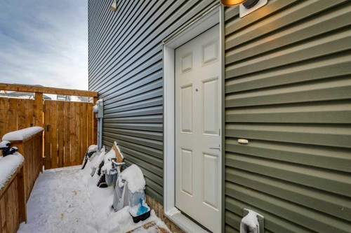 642 & 646 Rangeview Street Se, Calgary, AB - Outdoor With Exterior