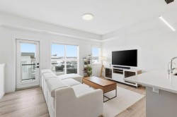 162 Spring Creek Common SW Calgary, AB T3H 6E2