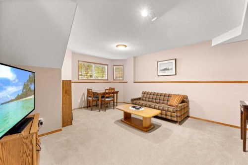 164 Stonegate Close Nw, Airdrie, AB - Indoor Photo Showing Other Room