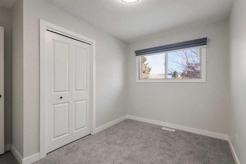 255 Rundleridge Drive Ne, Calgary, AB - Indoor Photo Showing Other Room