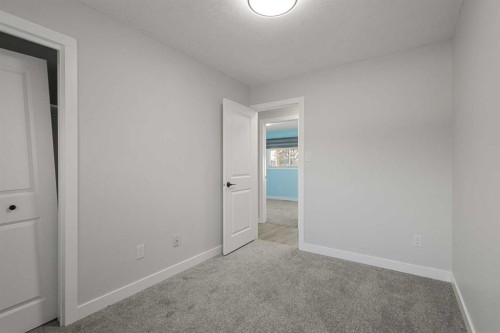 255 Rundleridge Drive Ne, Calgary, AB - Indoor Photo Showing Other Room