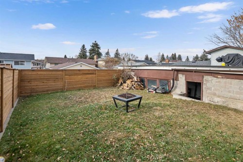 255 Rundleridge Drive Ne, Calgary, AB - Outdoor
