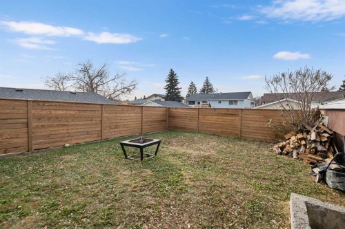 255 Rundleridge Drive Ne, Calgary, AB - Outdoor
