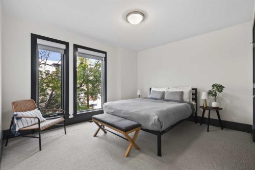 2217 17 Street Sw, Calgary, AB - Indoor Photo Showing Bedroom
