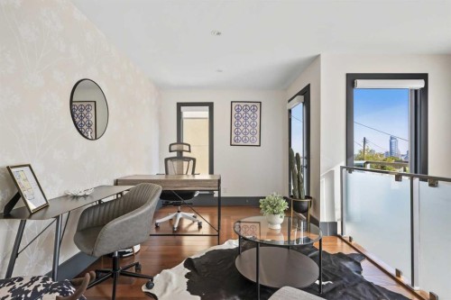 2217 17 Street Sw, Calgary, AB - Indoor Photo Showing Office