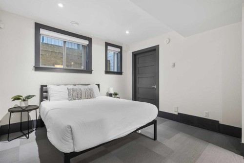 2217 17 Street Sw, Calgary, AB - Indoor Photo Showing Bedroom