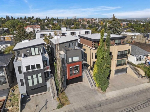 2217 17 Street Sw, Calgary, AB - Outdoor