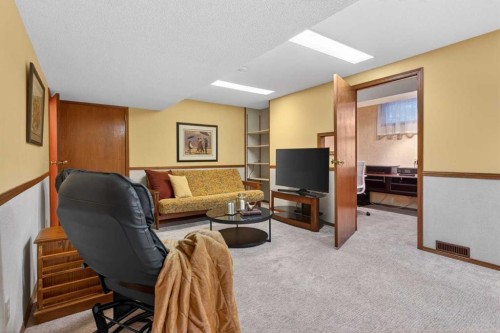 11 Sun Canyon Park Se, Calgary, AB - Indoor