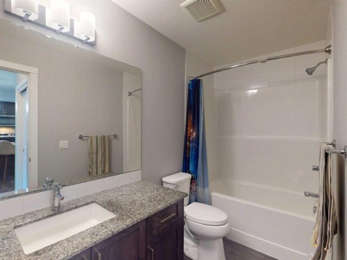 2207-3727 Sage Hill Drive Nw, Calgary, AB - Indoor Photo Showing Bathroom