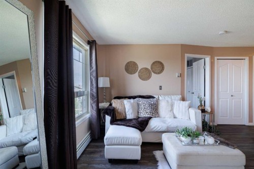 3418-60 Panatella Street Nw, Calgary, AB - Indoor Photo Showing Living Room