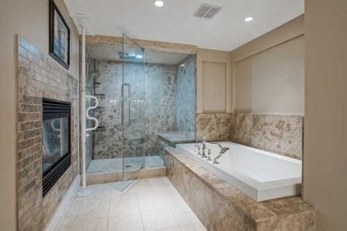 30 Cranridge Heights Se, Calgary, AB - Indoor Photo Showing Bathroom