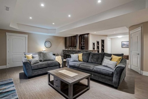 30 Cranridge Heights Se, Calgary, AB - Indoor Photo Showing Living Room