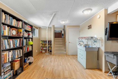 7819 Fairmount Drive Se, Calgary, AB - Indoor