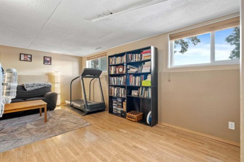 7819 Fairmount Drive Se, Calgary, AB - Indoor